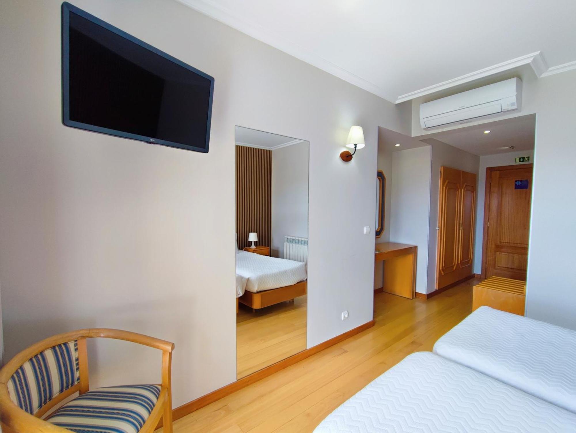 Hotel Miracastro Каштру-Лаборейру Экстерьер фото